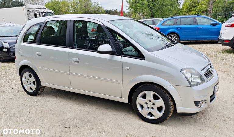 Opel Meriva 1.4 Cosmo - 24