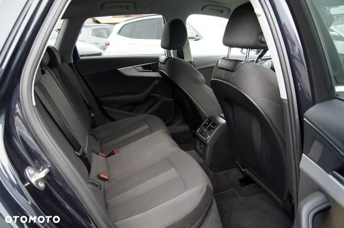 Audi A4 Avant 3.0 TDI S tronic - 13