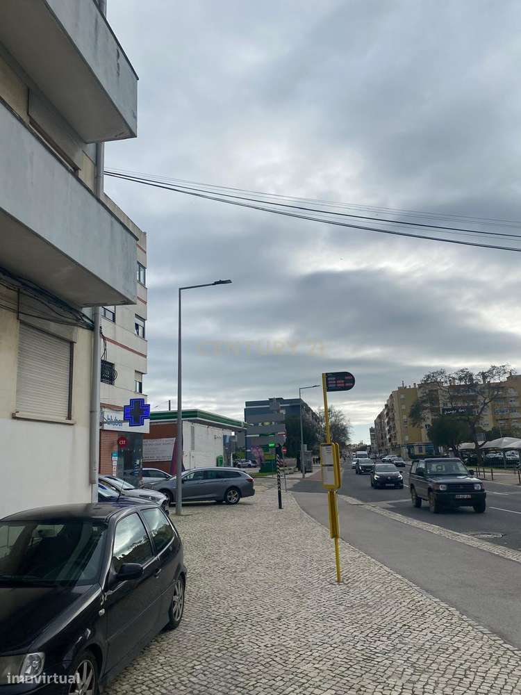 Apartamento T3 na Estrada dos Ciprestes – Excelente Oportunidade em Se-10