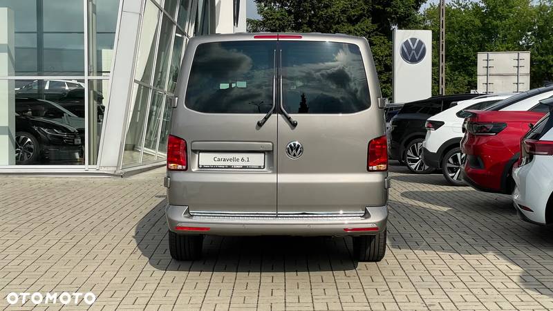 Volkswagen Caravelle - 6