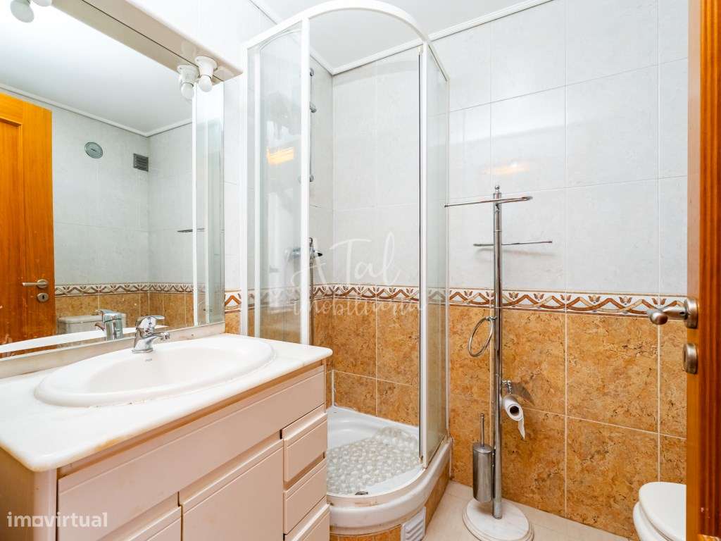 Apartamento T3 com Estacionamento | 10 min de Lisboa-10