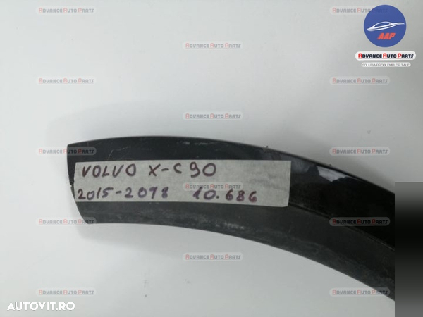 Bandou overfender dreapta fata Volvo XC 90 an 2015 la 2018 originala in stare buna - 2