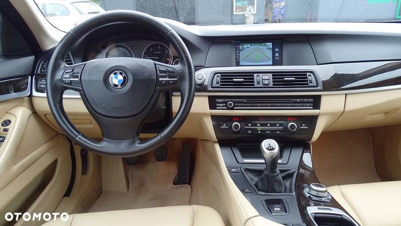 BMW Seria 5 520d Edition Fleet - 15