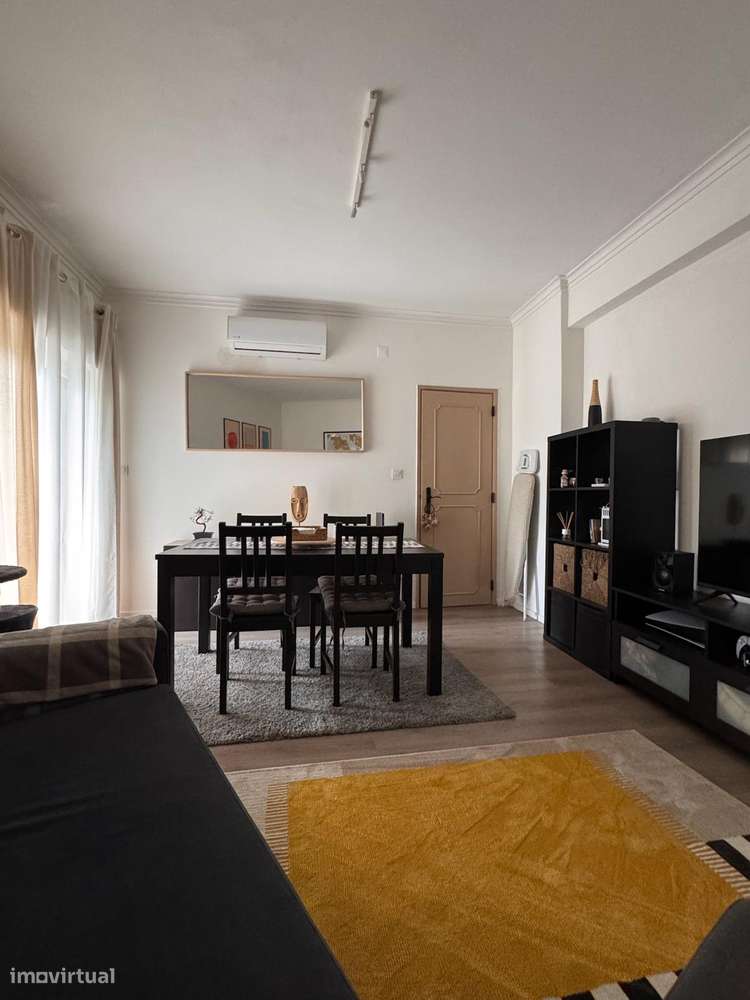 T1 + 1 com varanda, e ar condicionado em Amadora - Grande imagem: 4/16