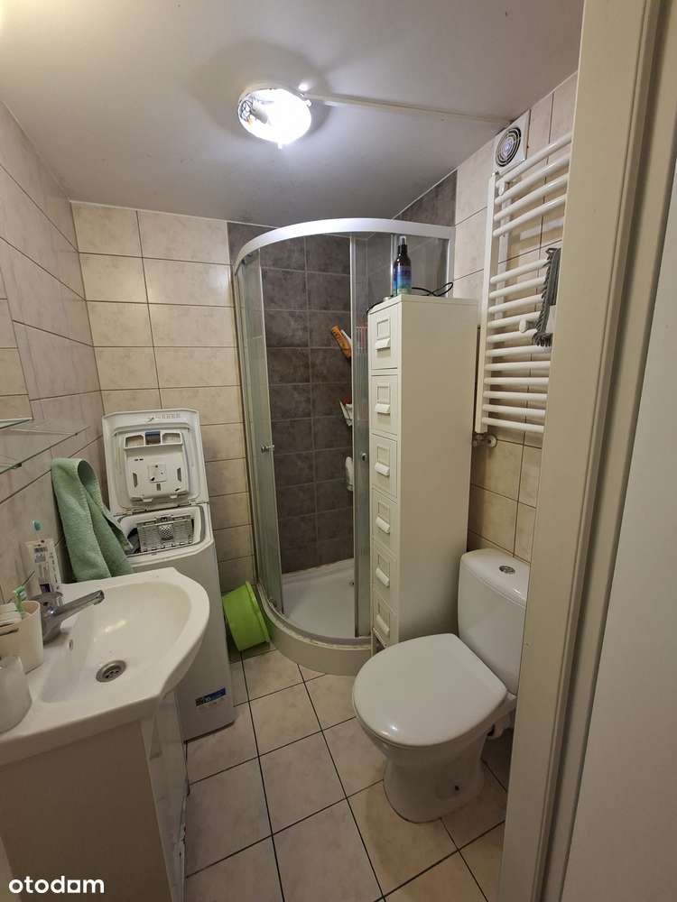 Polesie/Centrum. Mieszkanie w oficynie kamienicy podzielone na 6pokoi-10