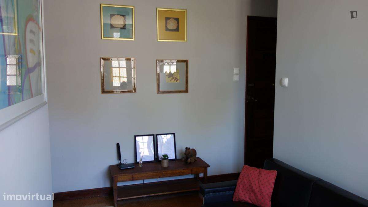 Quarto - localizado em Paranhos Porto - Grande imagem: 3/8