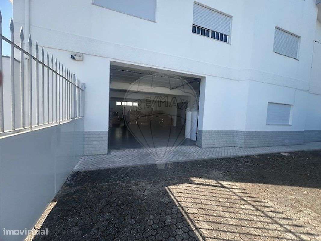 Armazém  para arrendamento - Grande imagem: 4/19