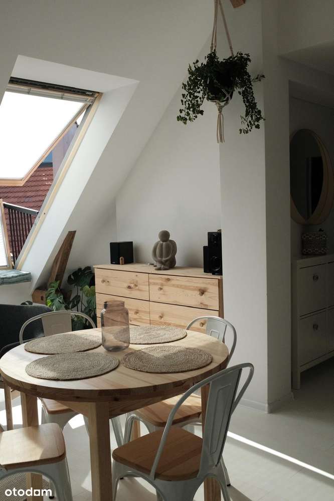 Klimatyczne   mieszkanie 3 pokoje z antresolą w Centrum-12