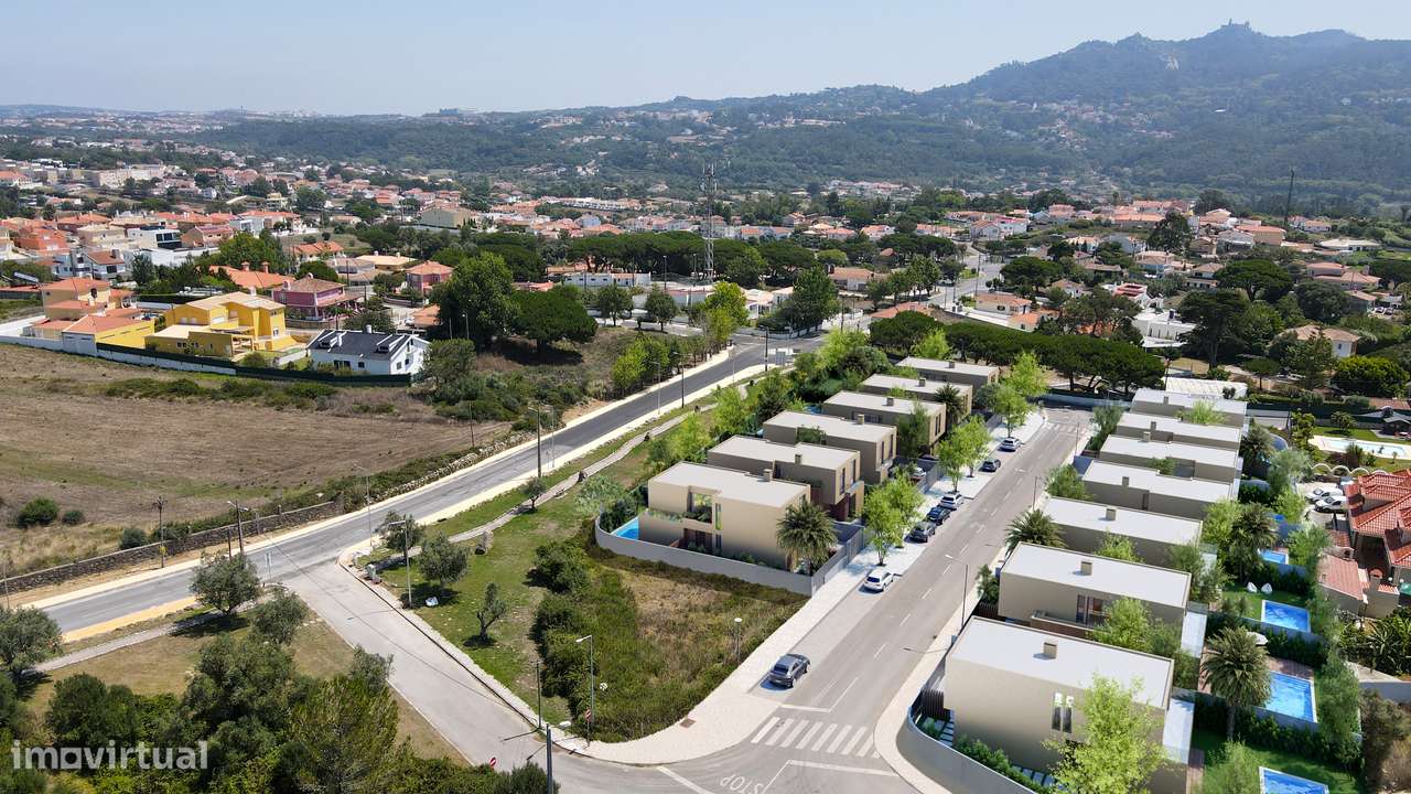 Moradia T4 com piscina, garagem e vista jardim e serra-33