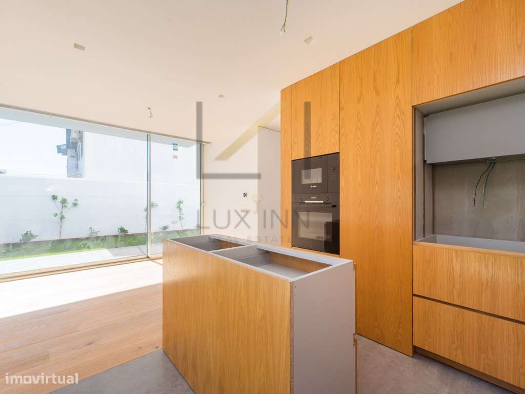 Moradia T4 em São Domingos de Rana-18