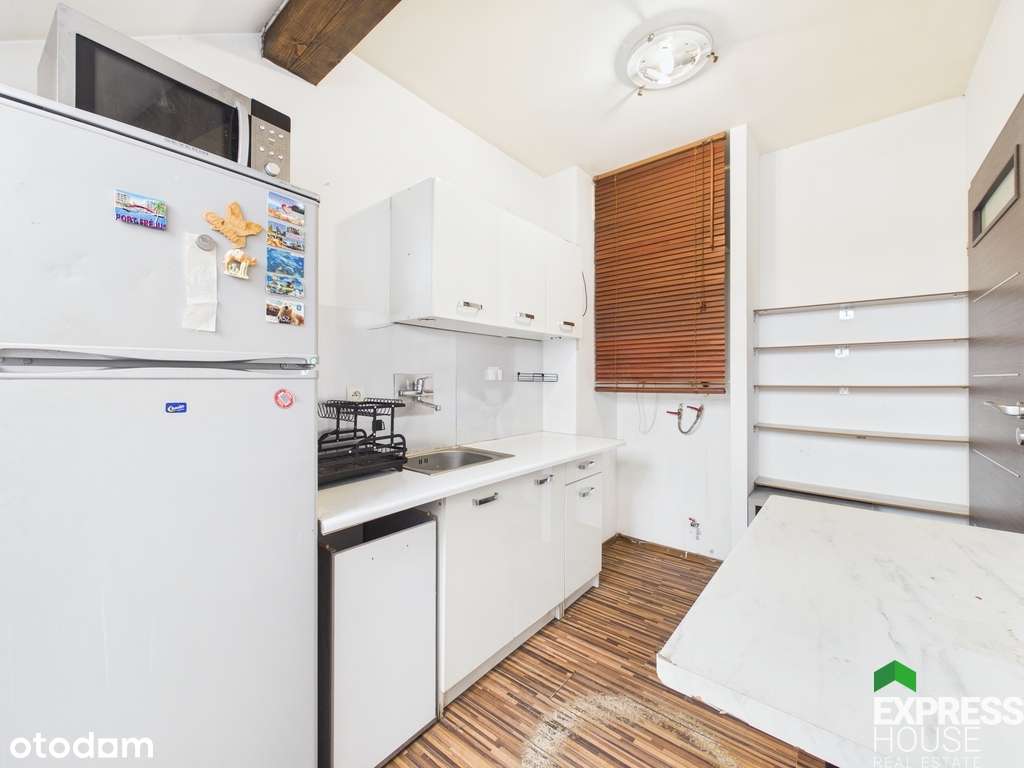 2 pokoje, 2 piętro, duży salon, centrum Plewisk-5