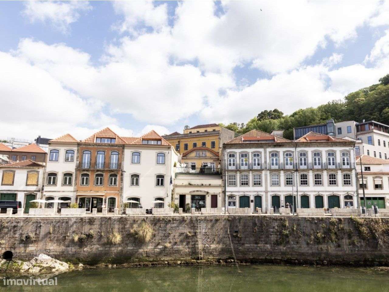 Trespasse na Foz do Douro, Cais das Pedras, Porto - Grande imagem: 3/12