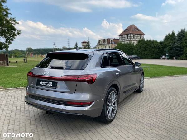 Audi e-tron 55 Quattro Advanced - 16