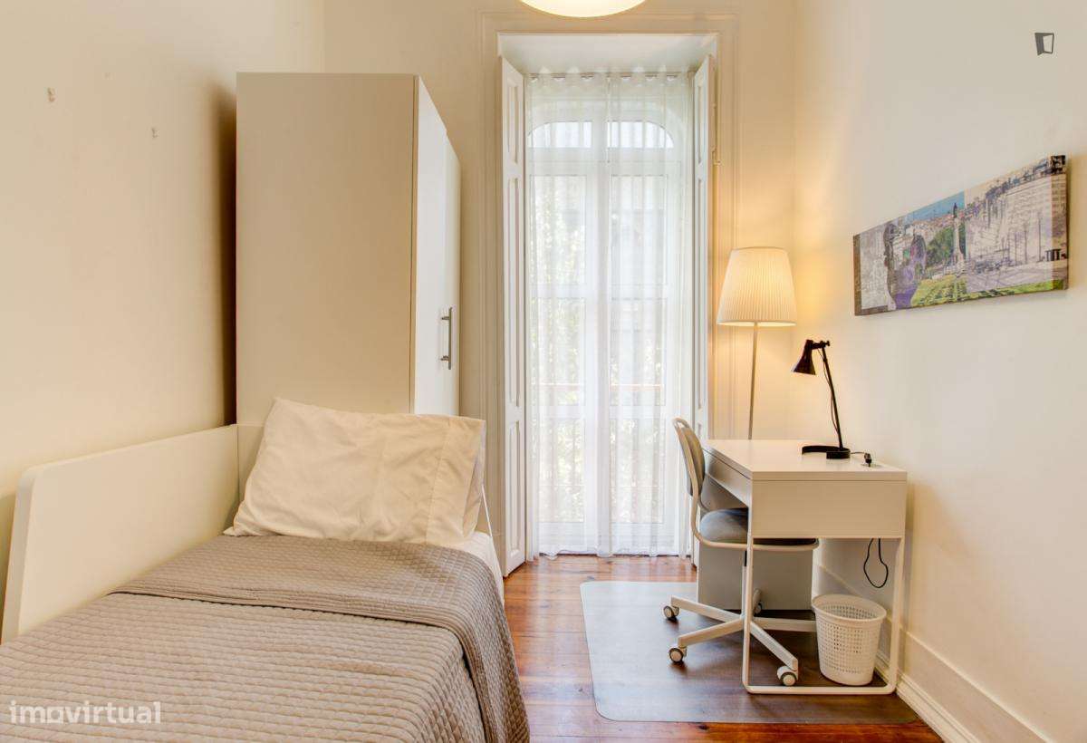 Quarto - localizado em Picoas Lisbon - Grande imagem: 2/10