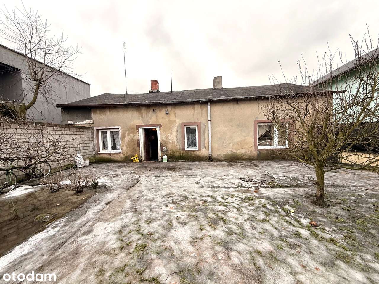 Dom z ogromnym potencjałem w sercu Kłodawy – ul. Wyszyńskiego!-5