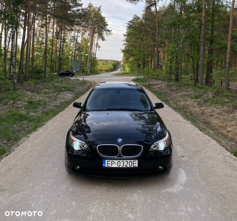 BMW Seria 5 520i - 1