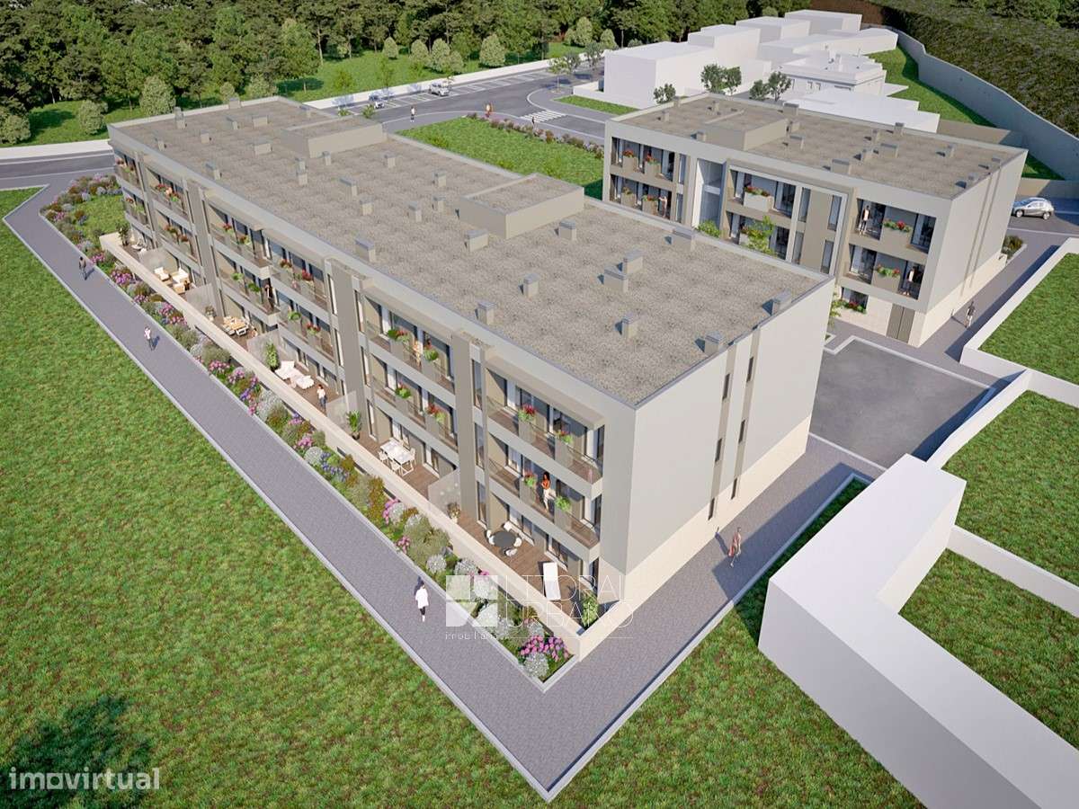 Apartamento T3 com lugar duplo de garagem em Águas Santas-15