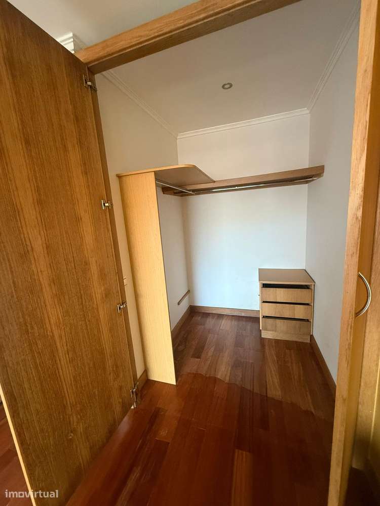 Viver a 250 m do Mar | T2 com Garagem Box em Espinho  Sd/04570/CO - Grande imagem: 5/10