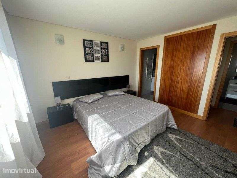 Excelente T2 Todo Mobilado e Equipado C/Licença AL em S.Felix Marinha - Grande imagem: 5/12