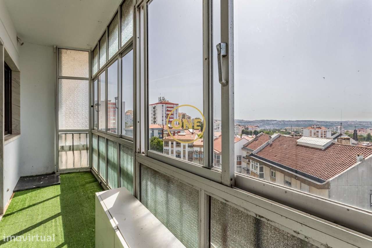 Apartamento T3 com Varandas - Ramada - Odivelas-13