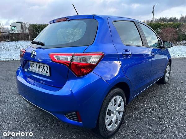 Toyota Yaris 1.5 Dynamic - 11