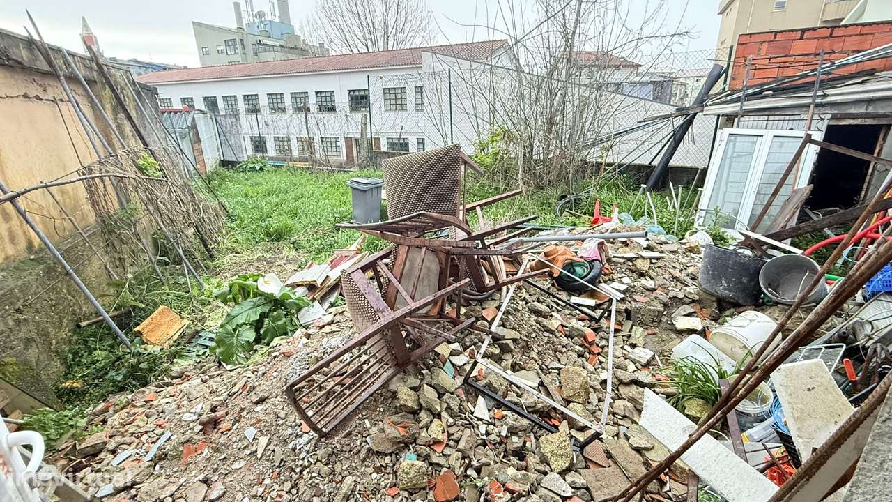 Moradia T3 + T1 Remodelada em Ermesinde-25