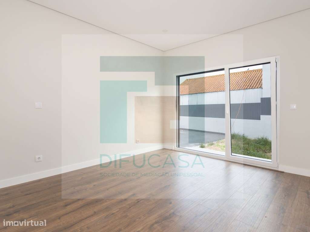 R128 Moradia T6 Azeitão-24