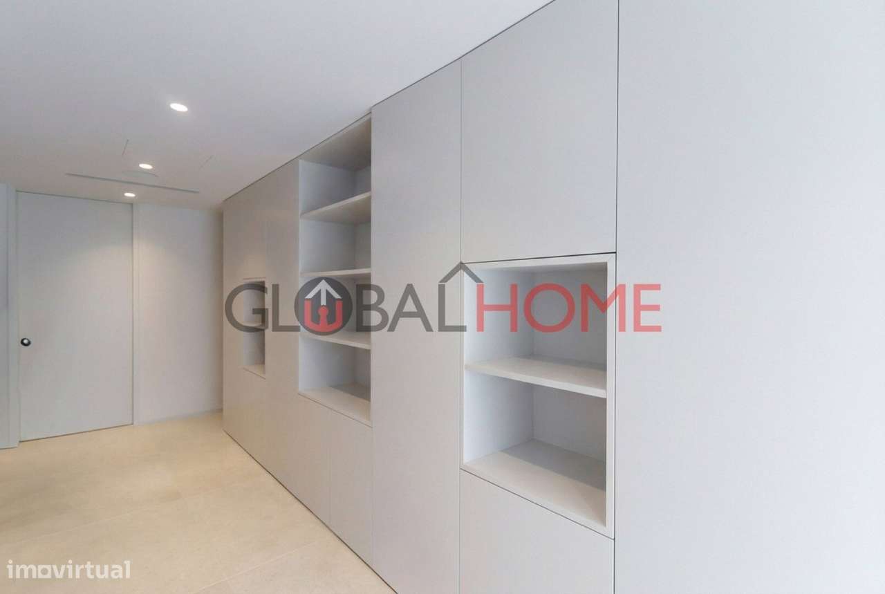 Moradia T5 com piscina na Quinta das Luzes-54