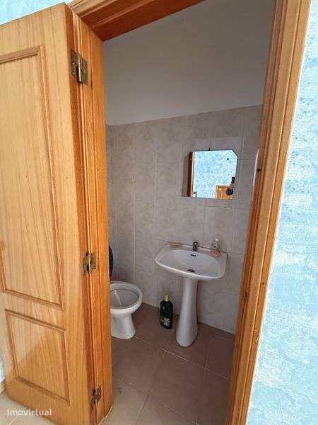 Loja Av. Fitares Rinchoa - Grande imagem: 5/8