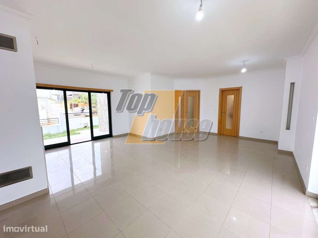 Moradia Isolada T5 Com Cave-17