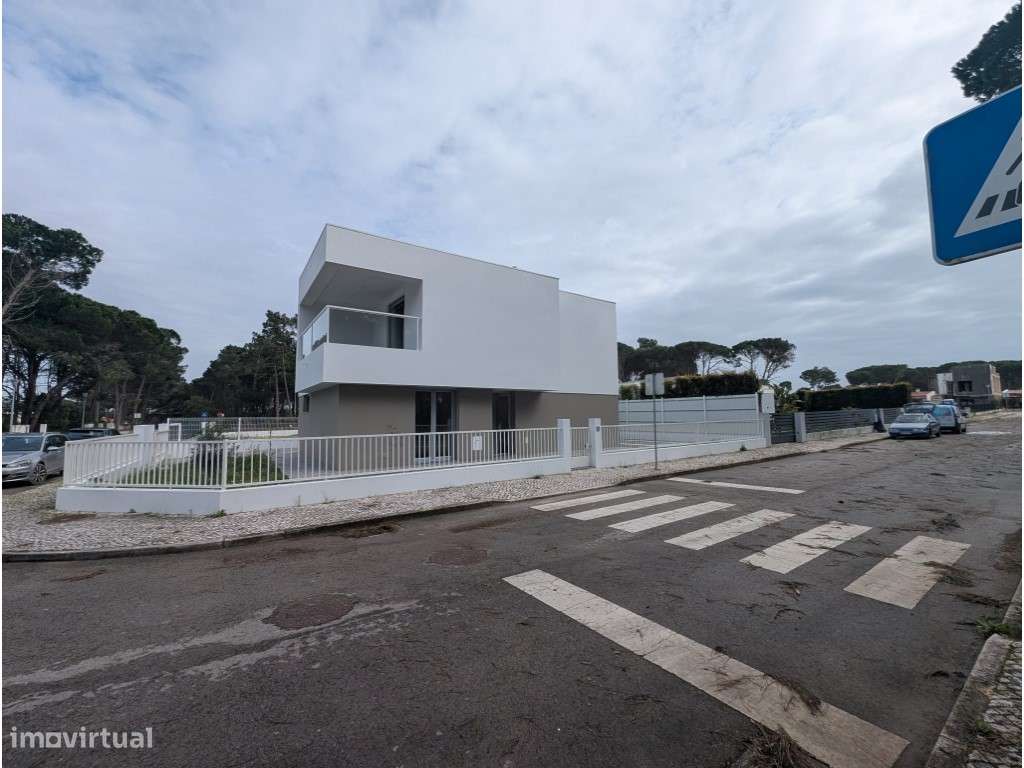 Moradia Isolada com Piscina na lagoa de albufeira - Grande imagem: 2/35