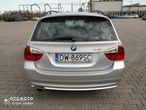 BMW Seria 3 318i - 4