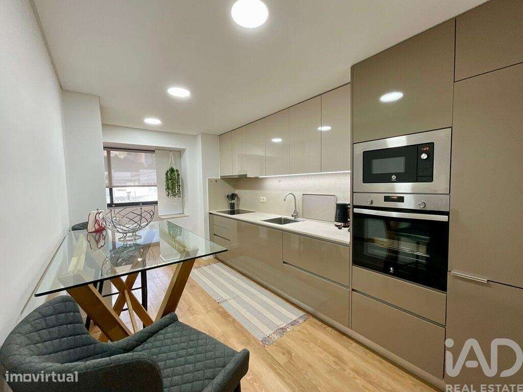 Apartamento T3 em Mafamude e Vilar do Paraíso de 120,00 m2 - Grande imagem: 4/16