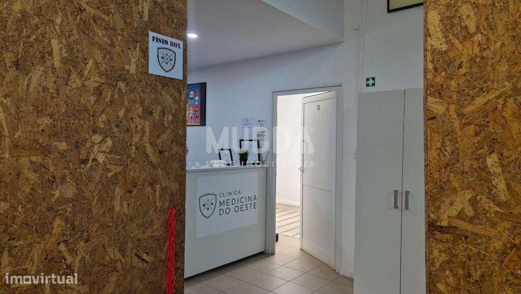 Trespasse clínica médica em Torres Vedras com estacionamento privativo-5