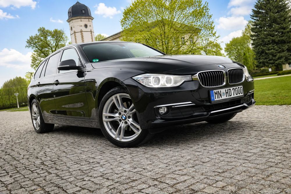 BMW 3 Series F30/F31 320d xDrive Sport-Aut Luxury Line 2013
