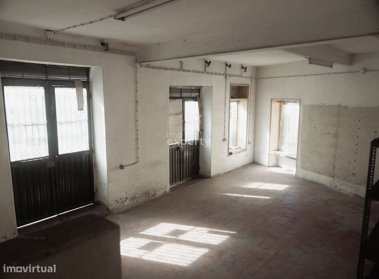 Edifício histórico com projeto aprovado no coração do Funchal-41