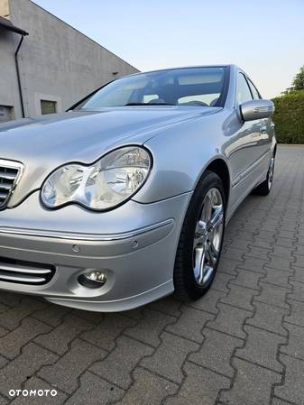 Mercedes-Benz Klasa C 200 Kompressor Elegance - 4