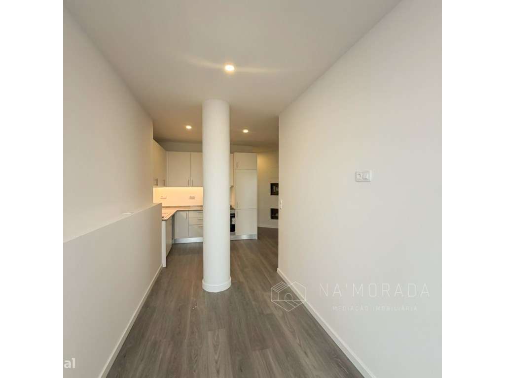Apartamento T1 renovado em Santa Maria de Lamas - Grande imagem: 3/12
