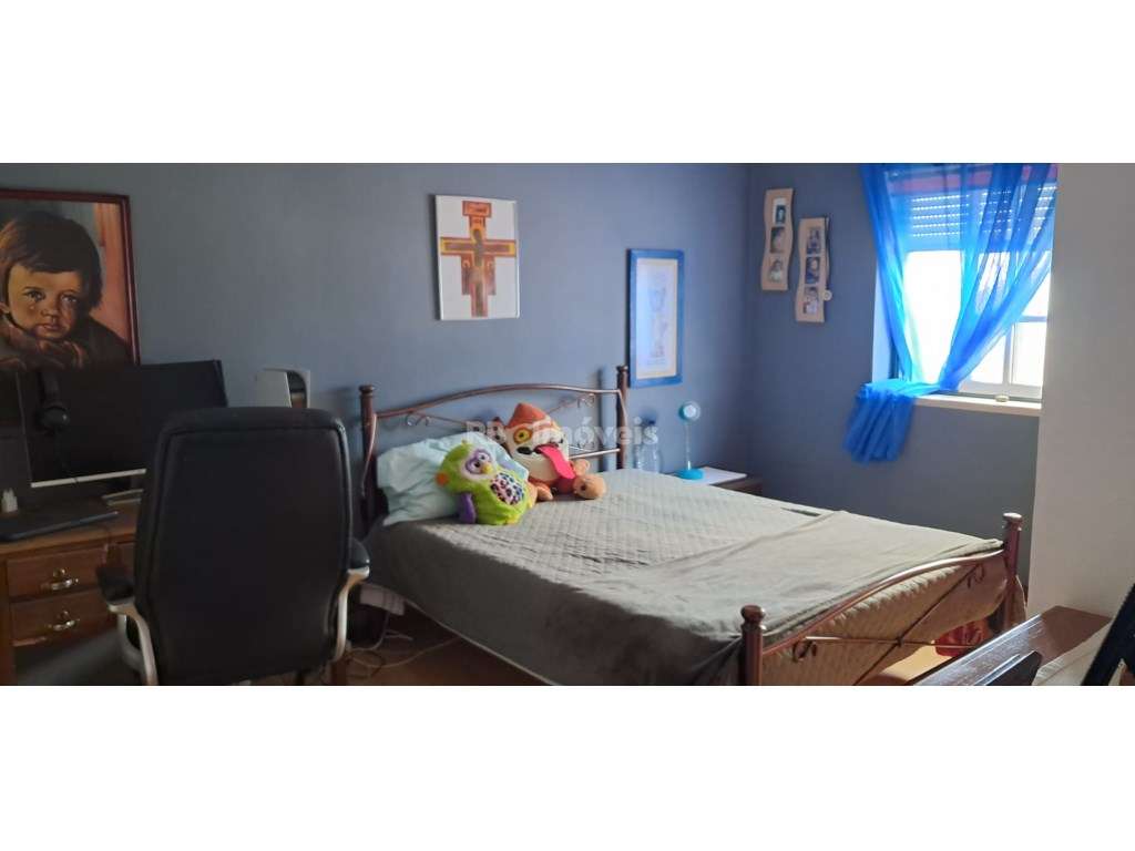 Moradia T4 no Entroncamento-14