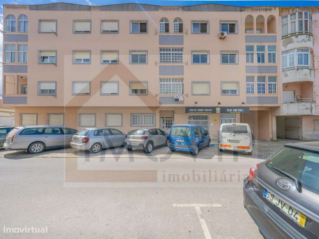 Excelente apartamento T2 no Pinhal NovO-22