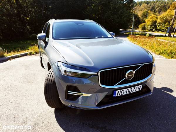 Volvo XC 60 B5 B Momentum Pro - 2