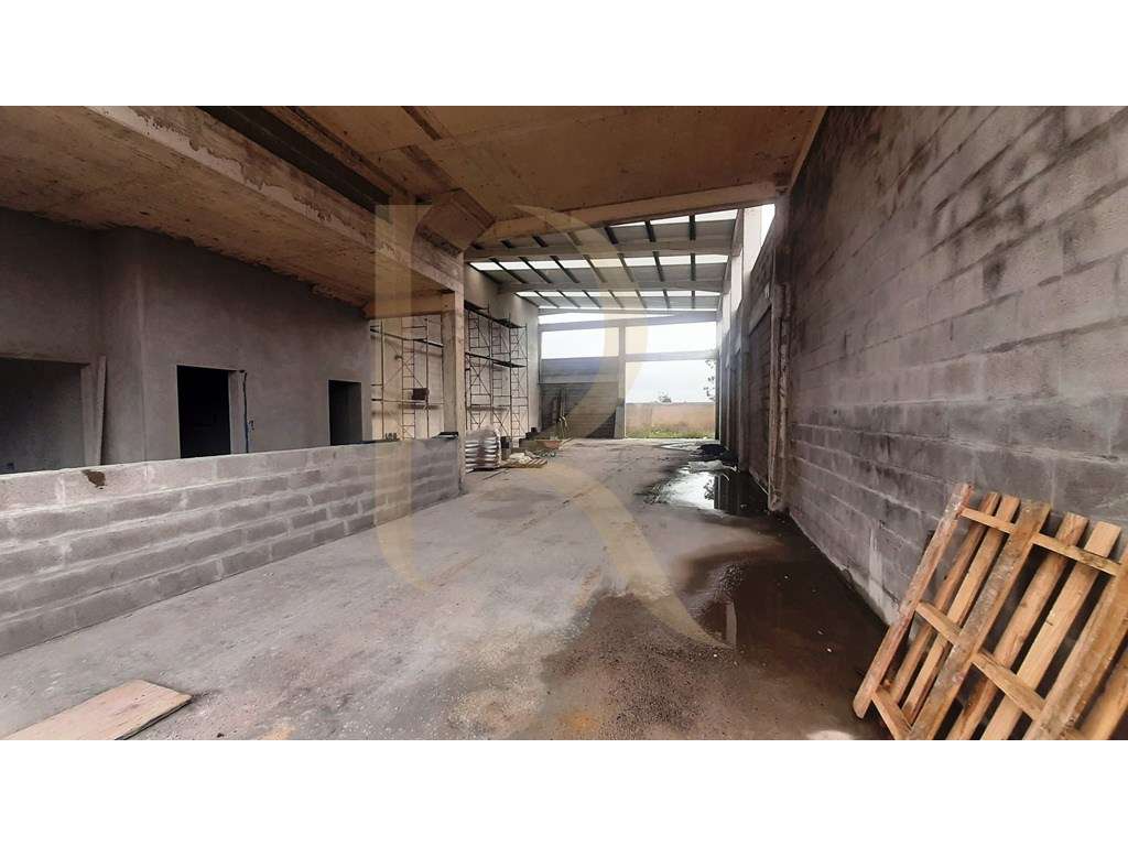 Armazém com logradouro em Pinhal de Frades - Casal do Marco - Grande imagem: 4/11