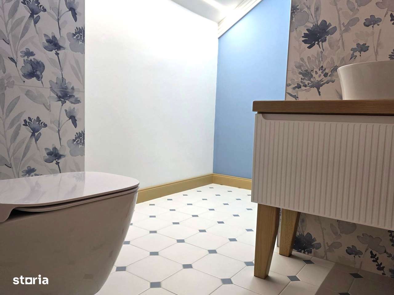 VINDEM APARTAMENT, O PROPRIETATE DEOSEBITĂ, ÎN INIMA ORADIEI-4