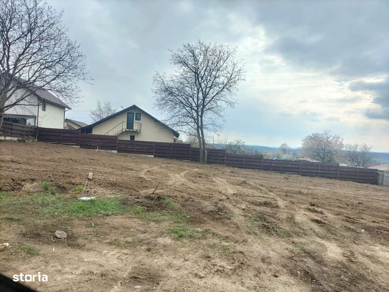 Teren 1000 mp,la 1 km de DN 28,zona 1 Decembrie,Valea Lupului-0