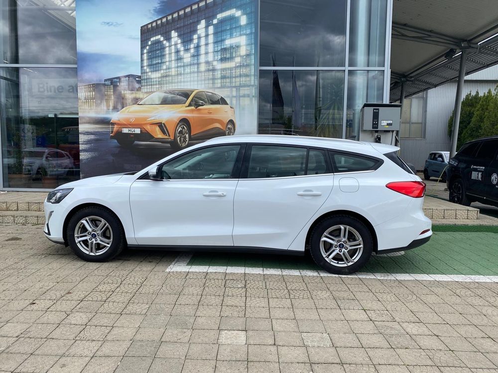 Ford Focus (5)