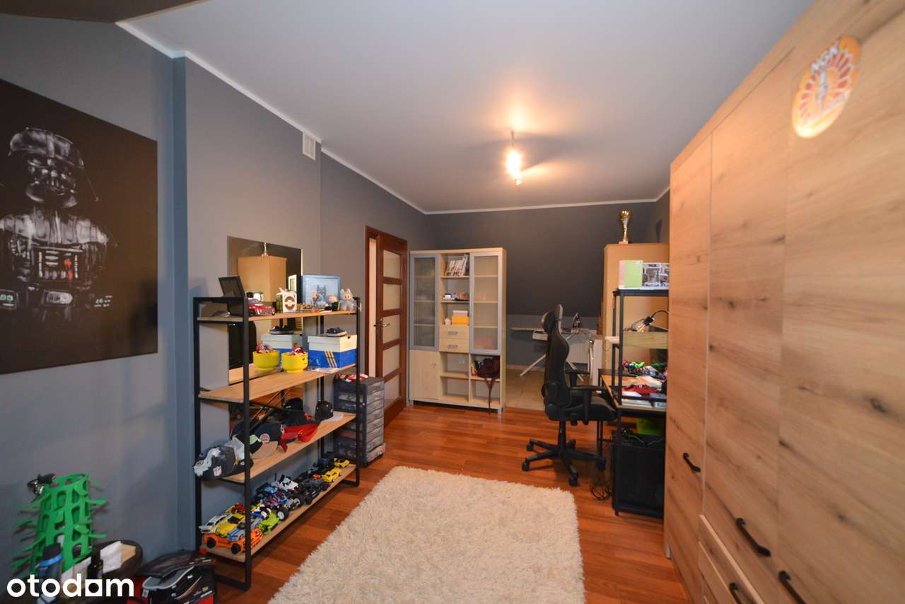 Wyjątkowy rodzinny dom z ogrodem i tarasem, 5 min do Leśnicy-17