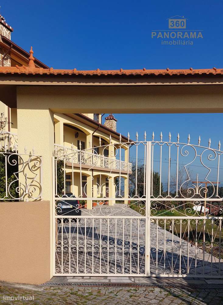 Moradia T4 com jardim, garagem e acessibilidade - Grande imagem: 4/4