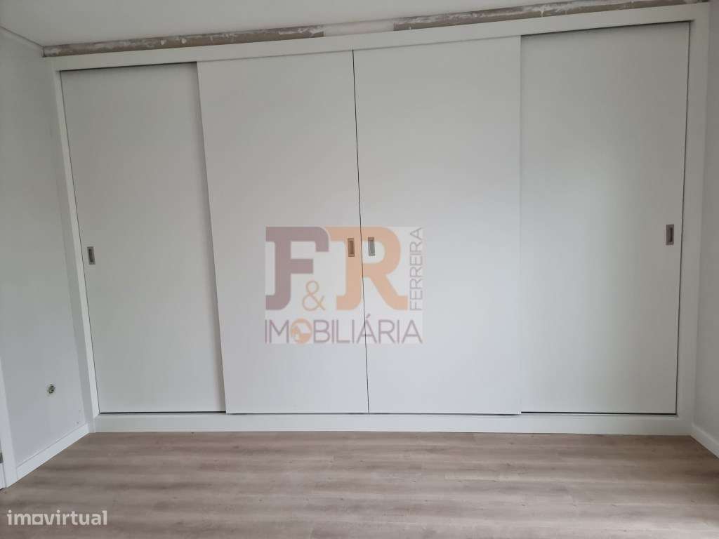 Moradias Geminada DuplexT3 com Pérgola. Pinhal do General. Fernão F...-30