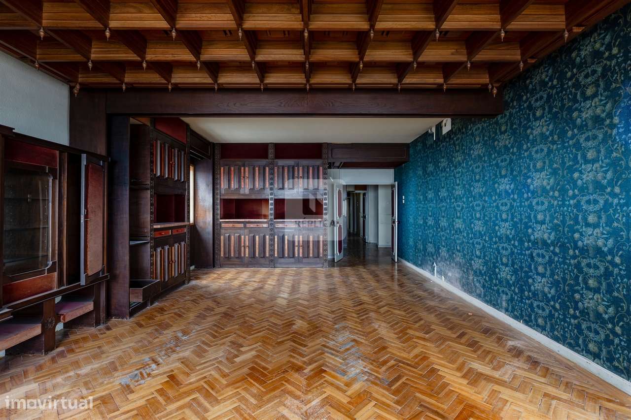 T5 junto Metro Trindade Porto | T5 para Remodelar Santo Ildefonso - Grande imagem: 2/42