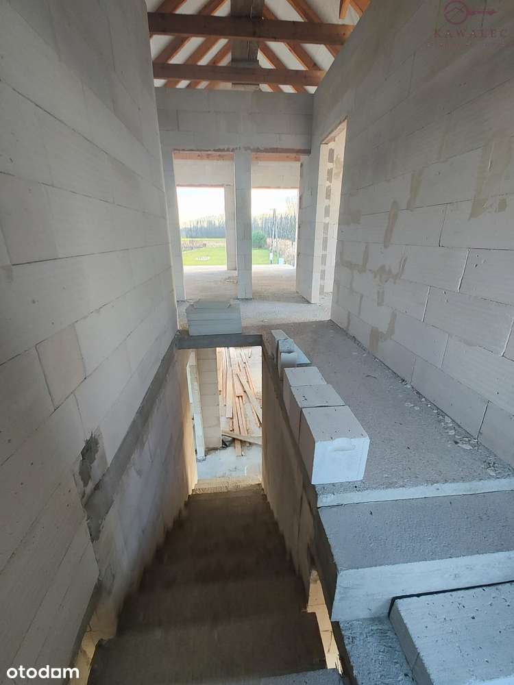 Elegancki i funkcjonalny dom do własnej aranżacji-9